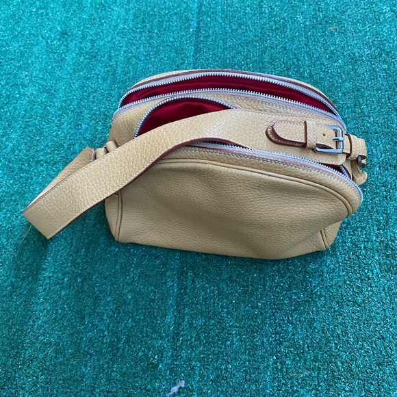 Dooney & bourke purse - Picture 3 of 10